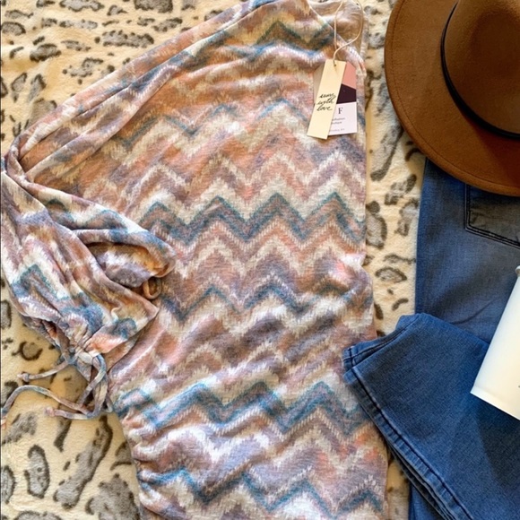 BOHEMIAN CHEVRON TIE SLEEVES KNIT TOP S-M-L NWT!! - Picture 3 of 4